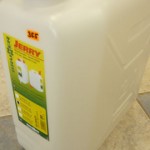 20 Litre plastic water container with tap